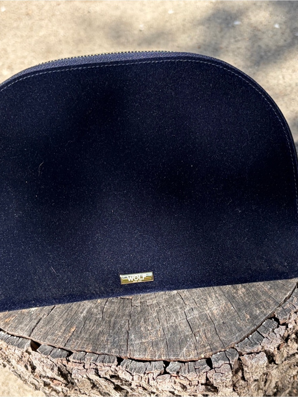 WOLF Navy Velvet Embroidered Floral Jewelry case in Navy NWOT - Picture 4 of 11